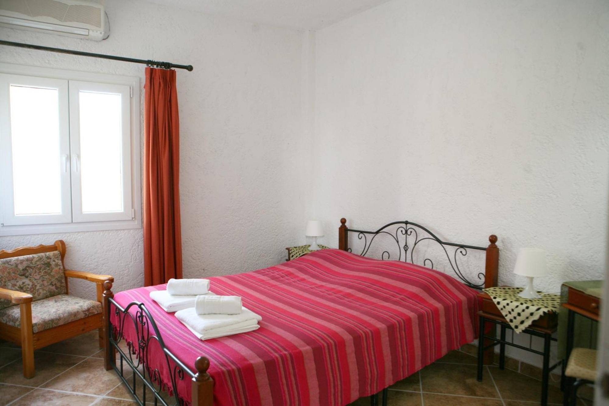 Skala Mistegnon 9 Musses Hotel Apartments الغرفة الصورة